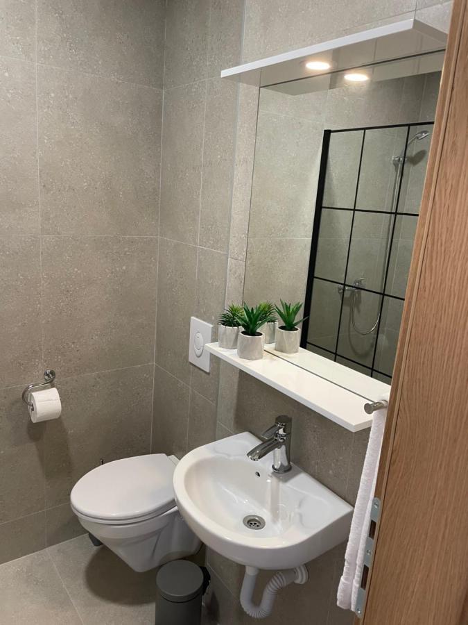 Hotel Legat Kuca Za Odmor Pale Exterior foto